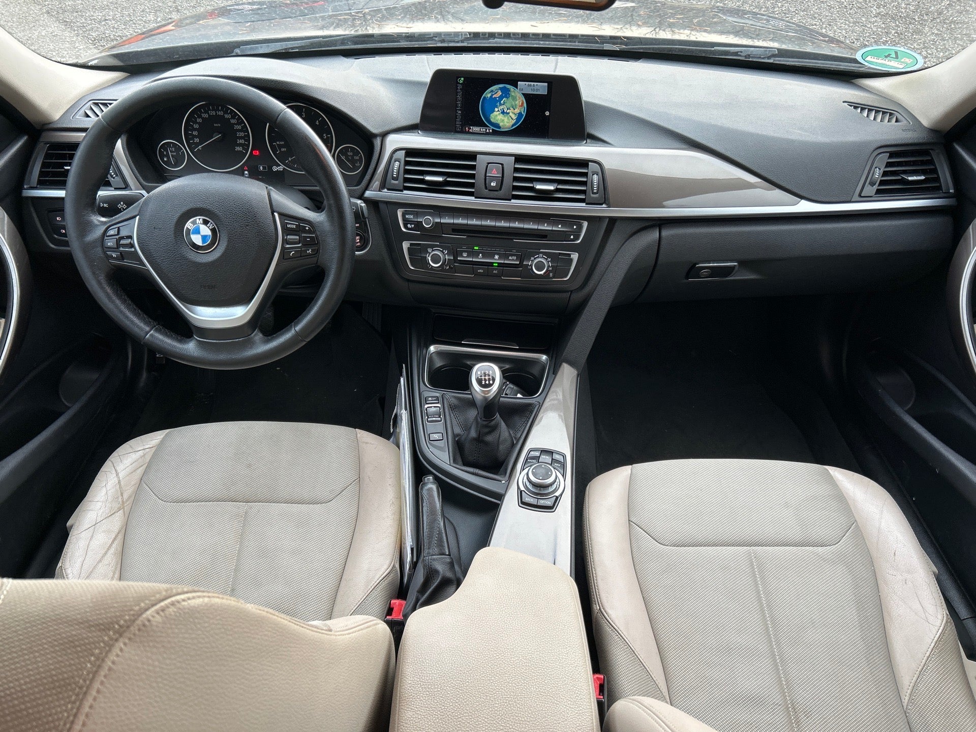 BMW 320d xDrive Touring