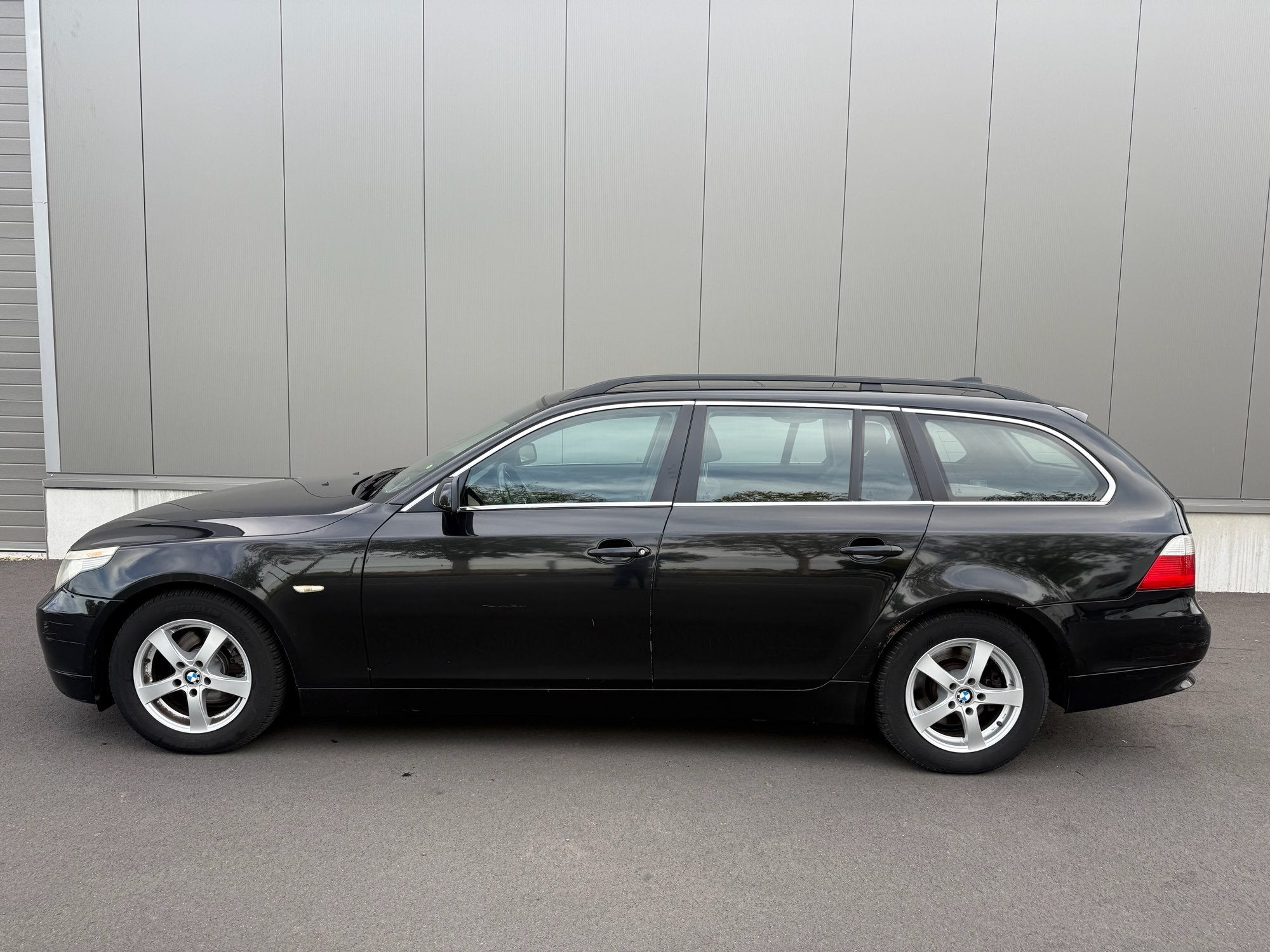 BMW 525d Touring 163 KM