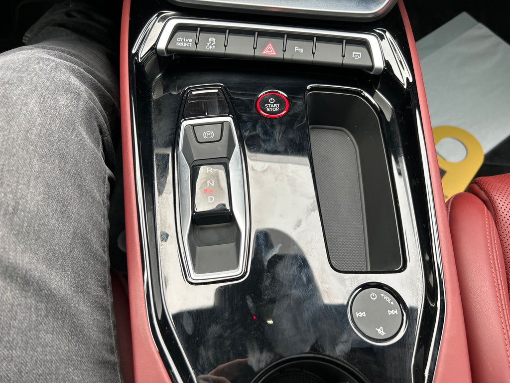 Audi E-tron GT quattro | 476 HP | 2023 | 25,771 km | Panorama | LED |