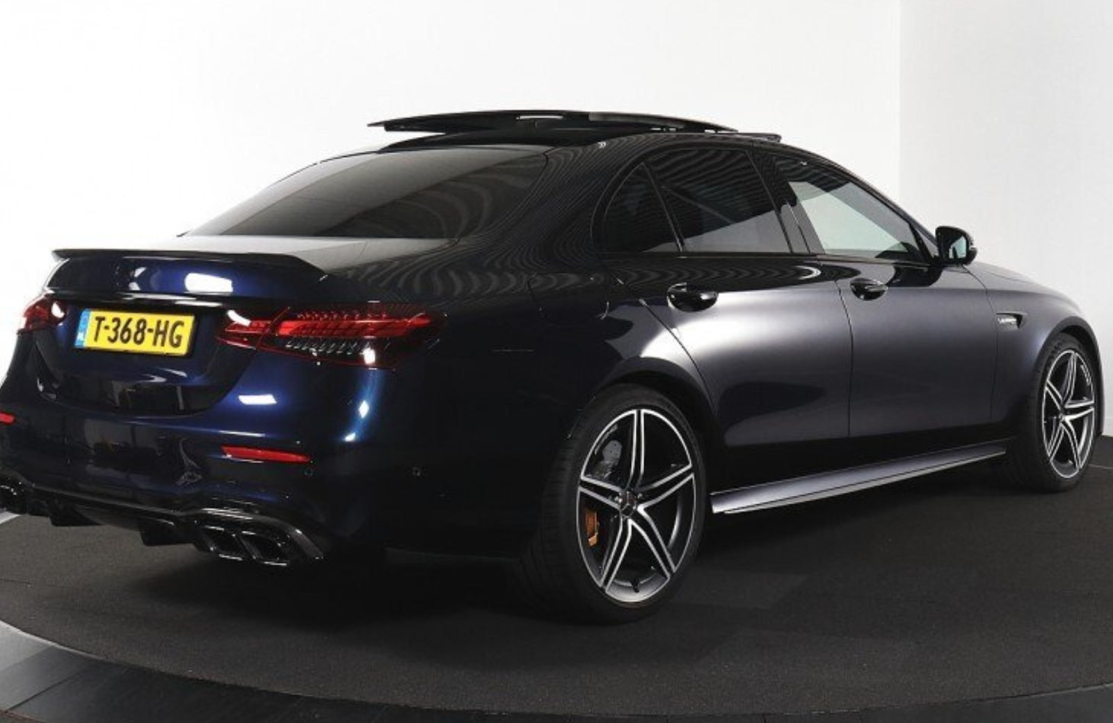 Mercedes-Benz Klasa E W214 4.0 63 S 4MATIC+ | 612 KM | AMG | 2023 | Masaże |