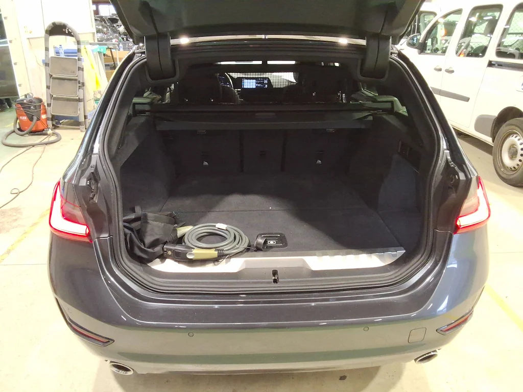 BMW 330e Touring 2.0 HYBRID 2021